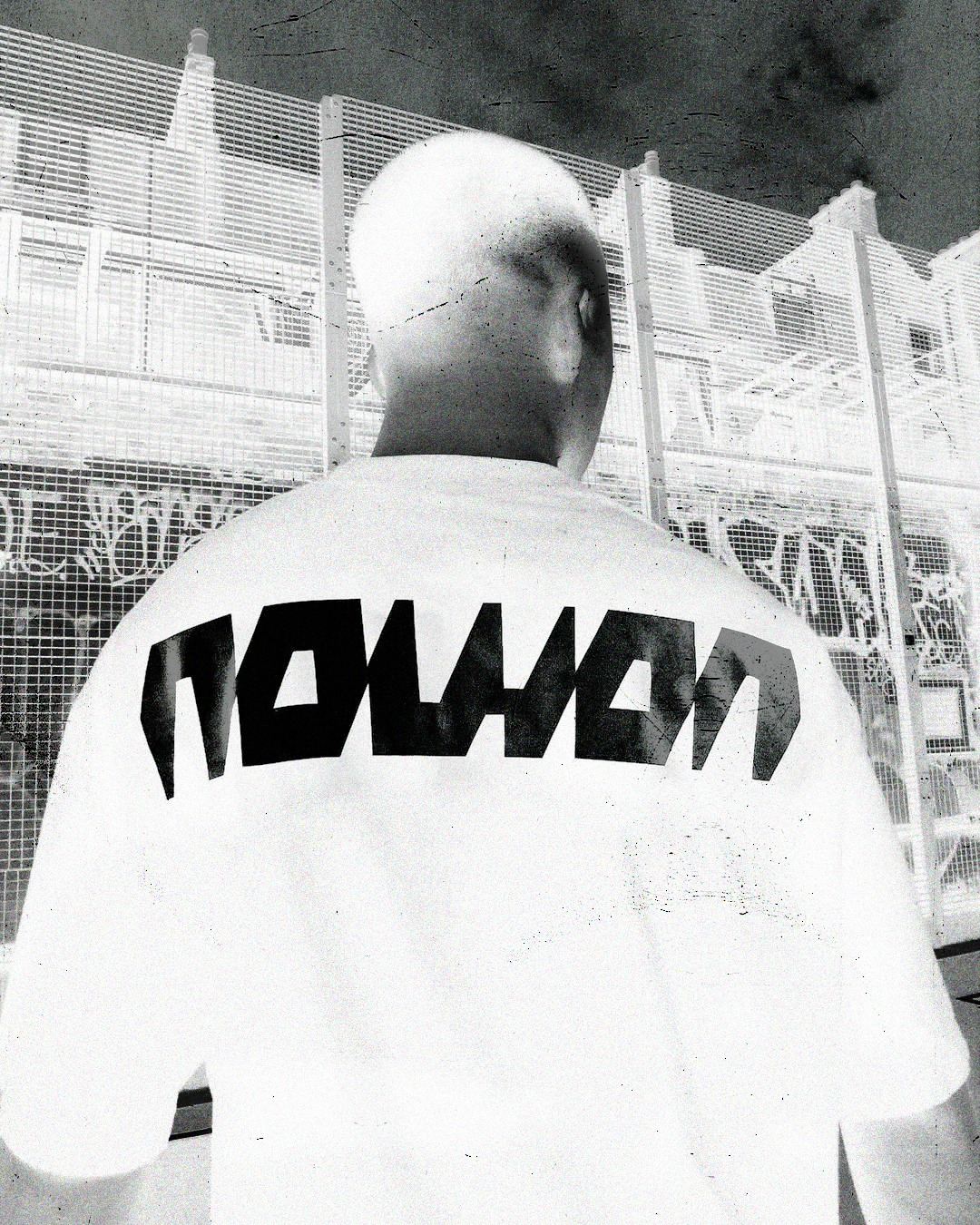 NOWON reflective shirt, back view